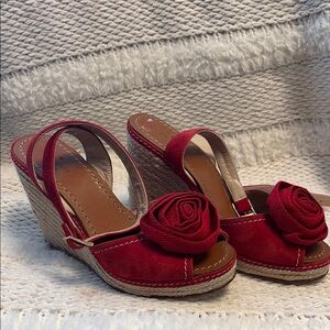 Kate spade Rose wedges SZ 7.5